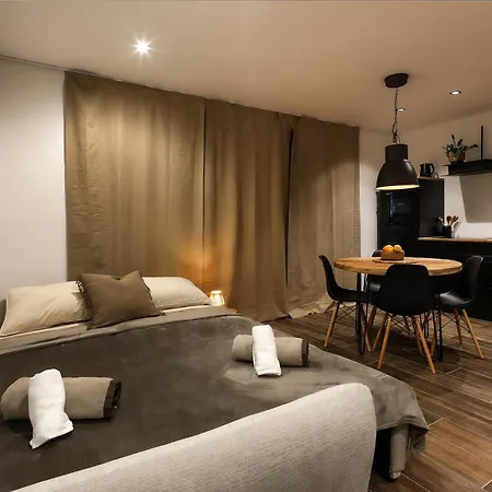 Apartament La Casa 12 07 *